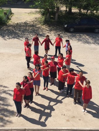 Флешмоб в Актюбинской области в рамках Международного дня памяти умерших от СПИД