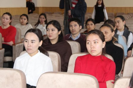 Ақтөбе қаласындағы мемлекеттік қызметкерлерге АИТВ-жұқпасының алдын алуға арналған шара.