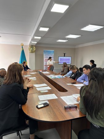 Состоялся круглый стол для представителей городских молодежных центров здоровья и неправительственных организаций